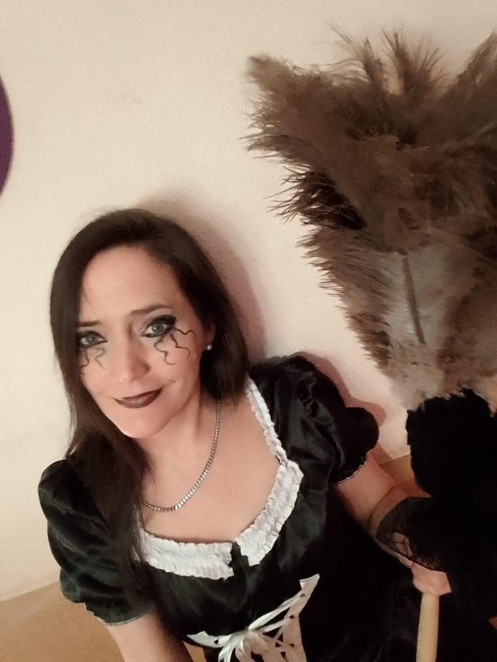 ESPAÑOLA. TORREJÓN DE ARDOZ. HOY SERÉ TU CAPRICHO