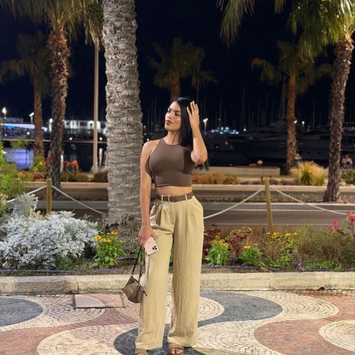 SENSUAL ARDIENTE COMPLACIENTE DESEOSA DE SEXO