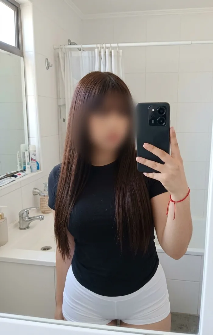 JOVENCITA COMPLACIENTE CARIÑOSA