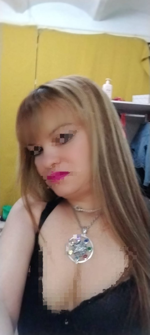 MARAVILLOSA GUAPA HERMOSA DISFRUTA
