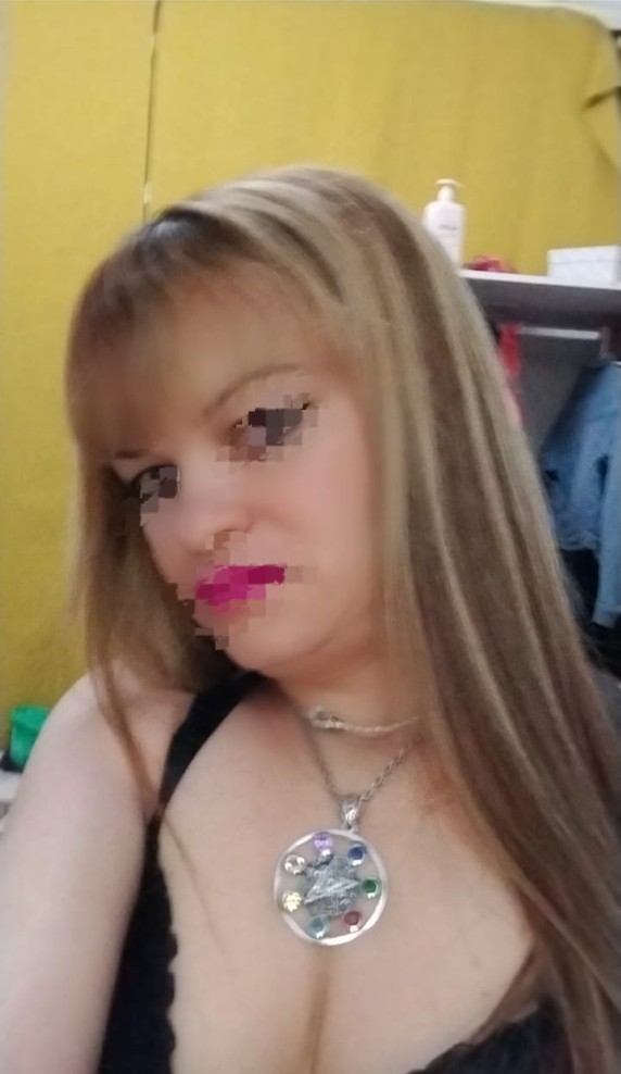 MARAVILLOSA GUAPA HERMOSA DISFRUTA