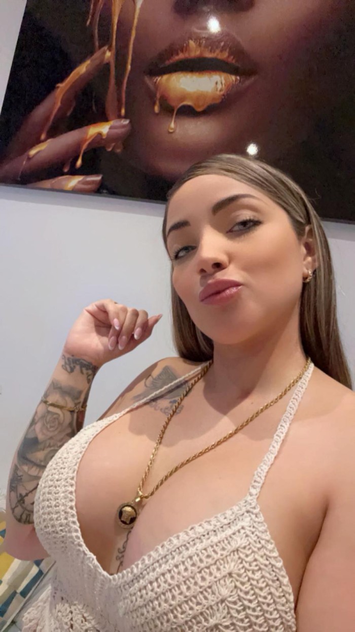 SENSUAL ESCORT DESEOSA DE SEXO