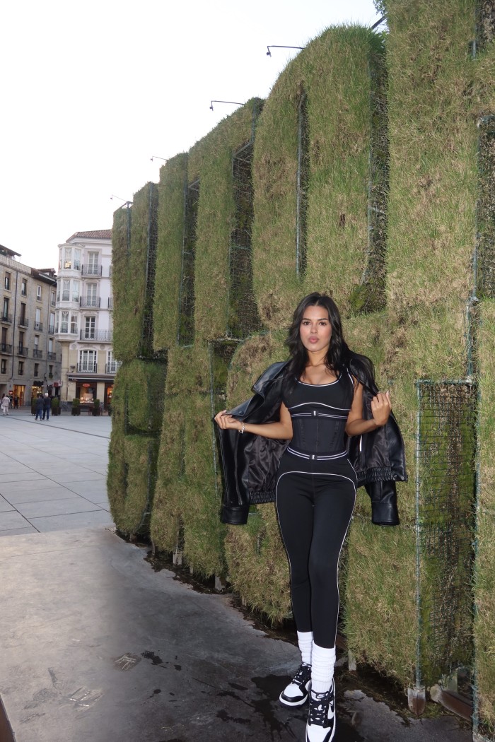 100 REAL % Nada de engaños, NIÑATA JOVENCITA