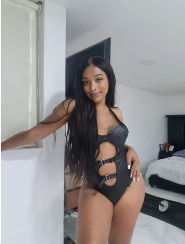 ULTIMOS DIAS PAMELA POLLONA PARA TU CULITO TRAGON