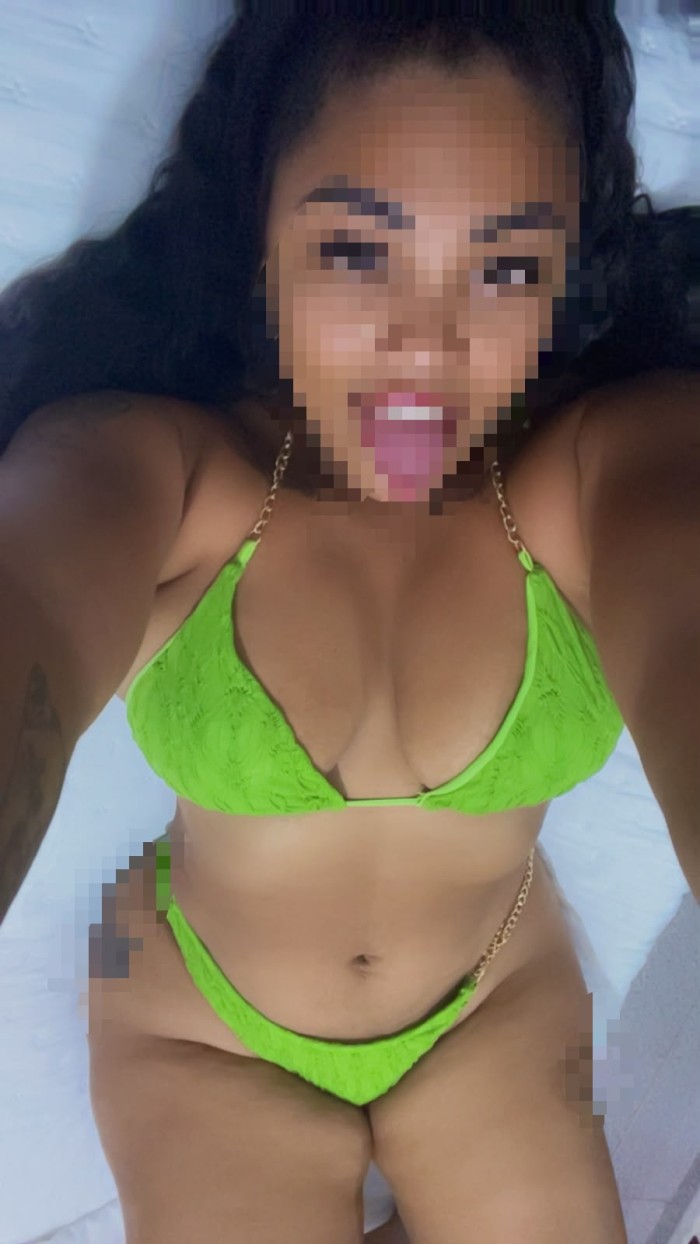 EN SAN ANTONIO ESCORT DESEOSA DE COMER POLLA