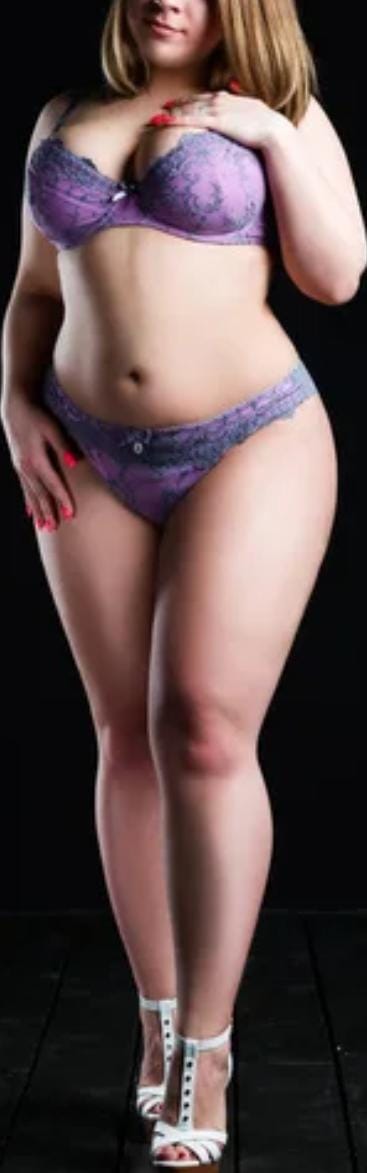 Implicada morbosa cariñosa encantadora sexy