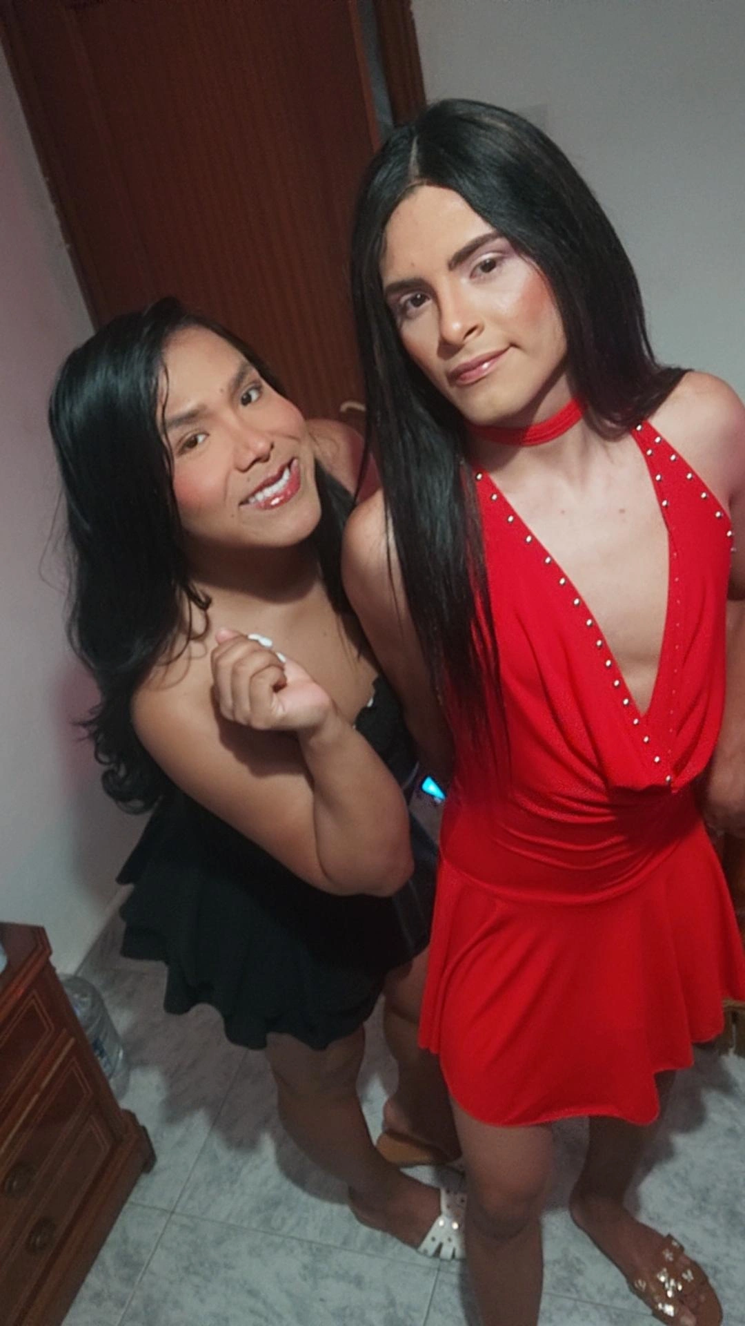 CHICAS TRANS DISPUESTAS A TODO
