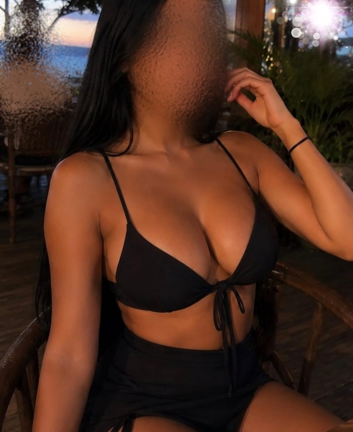 DELICIOSA IMPLICADA EXQUISITA VEN A DISFRUTAR