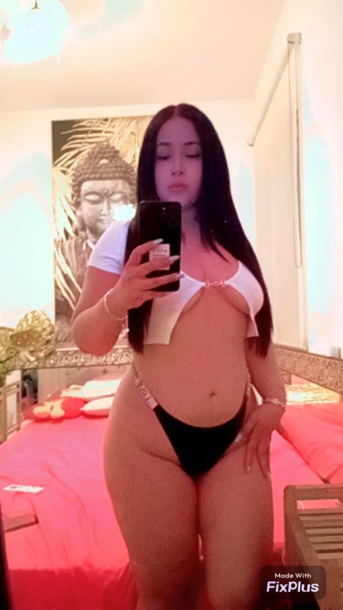 CHICA CALIENTE, FIESTERA Y MUY ATREVIDA ESTA NOCHE