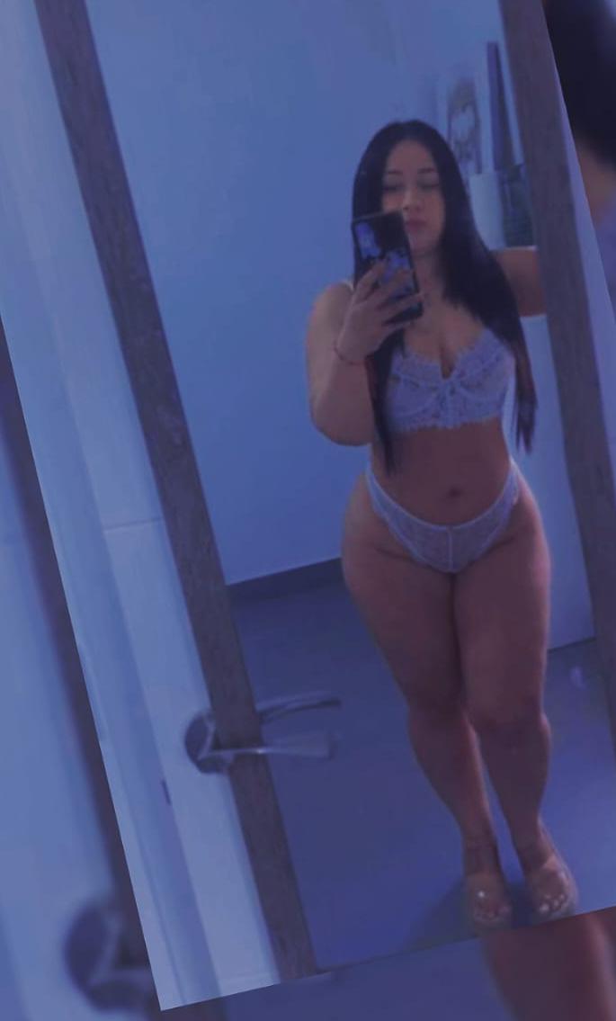 CHICA CALIENTE, FIESTERA Y MUY ATREVIDA ESTA NOCHE