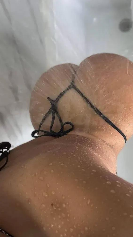 Espectacular y encantadora señorita novedad en Ben