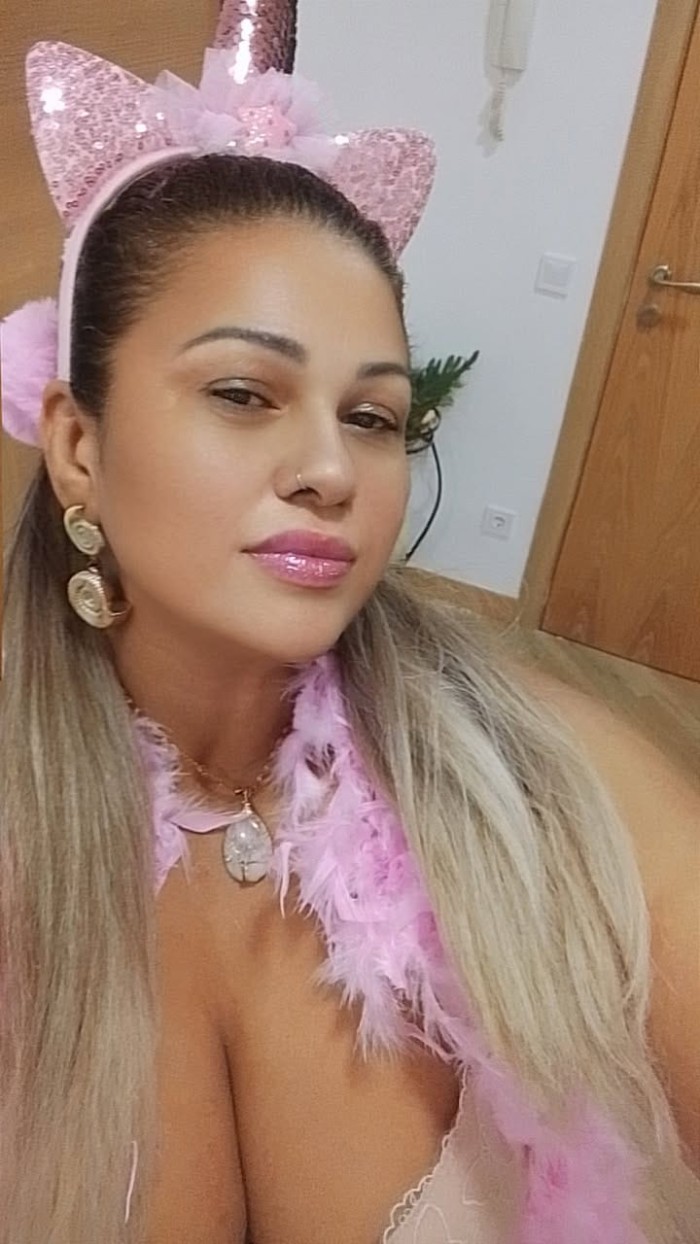 CRISTINA BRASILEÑA PECHUGONA CURVY