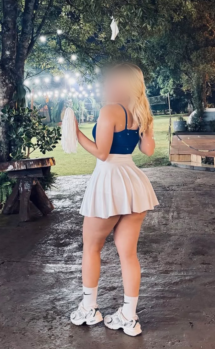 GUAPÍSIMA BRASILEIRA muy caliente, FOLLAMOS AHORA?