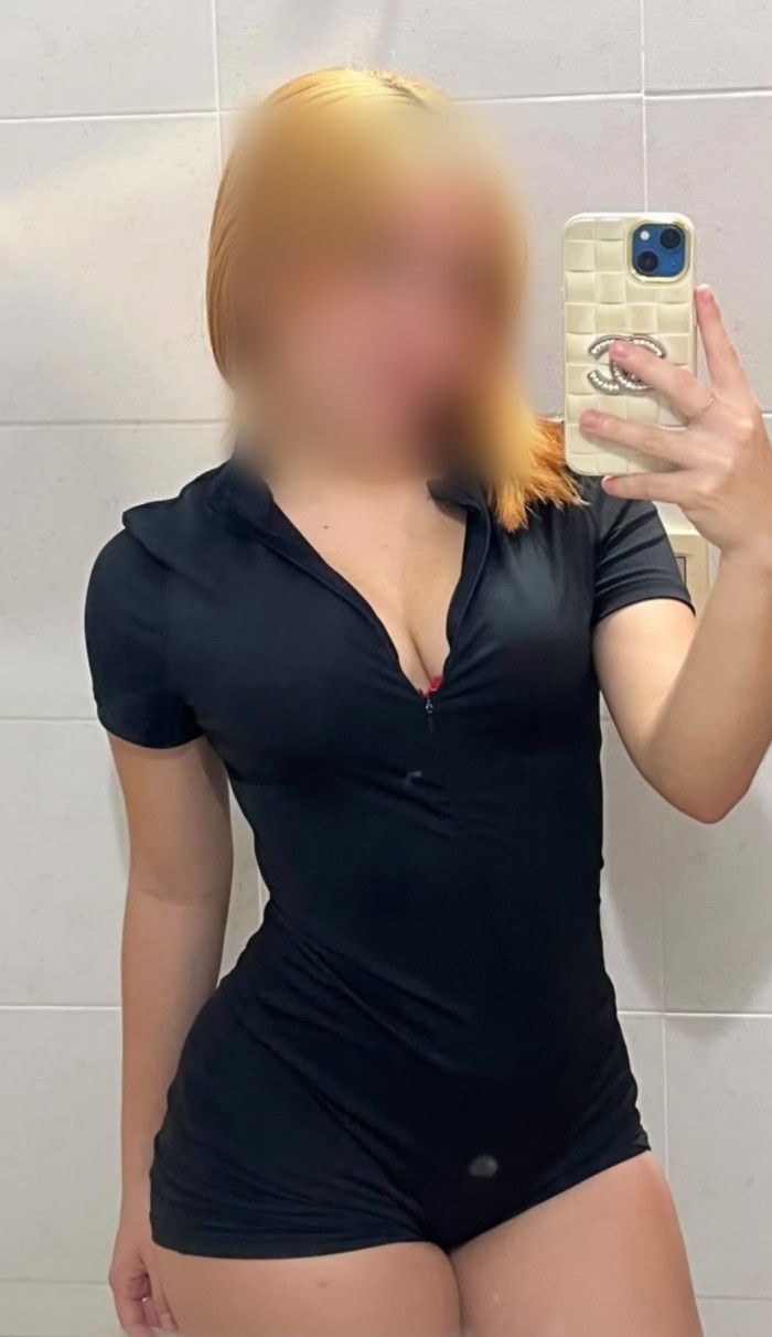 GUAPÍSIMA BRASILEIRA muy caliente, FOLLAMOS AHORA?