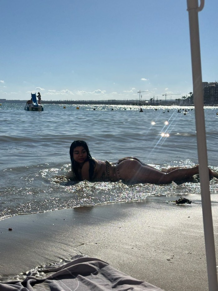 SENSUAL APASIONADA EN TORREVIEJA FIESTERA CACHONDA
