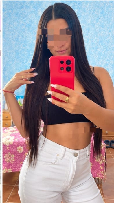 CAMILA, JOVENCITA FIESTERA,️ DIVERSION Y PLACER