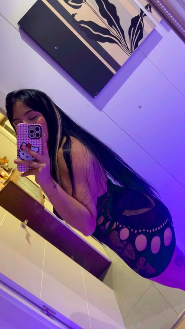 CACHONDA NIKOL