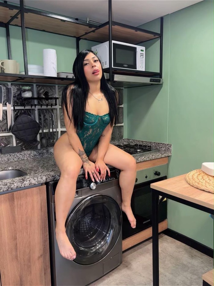 SOY SAMANTA UNA CHICA MUY ARDIENTE