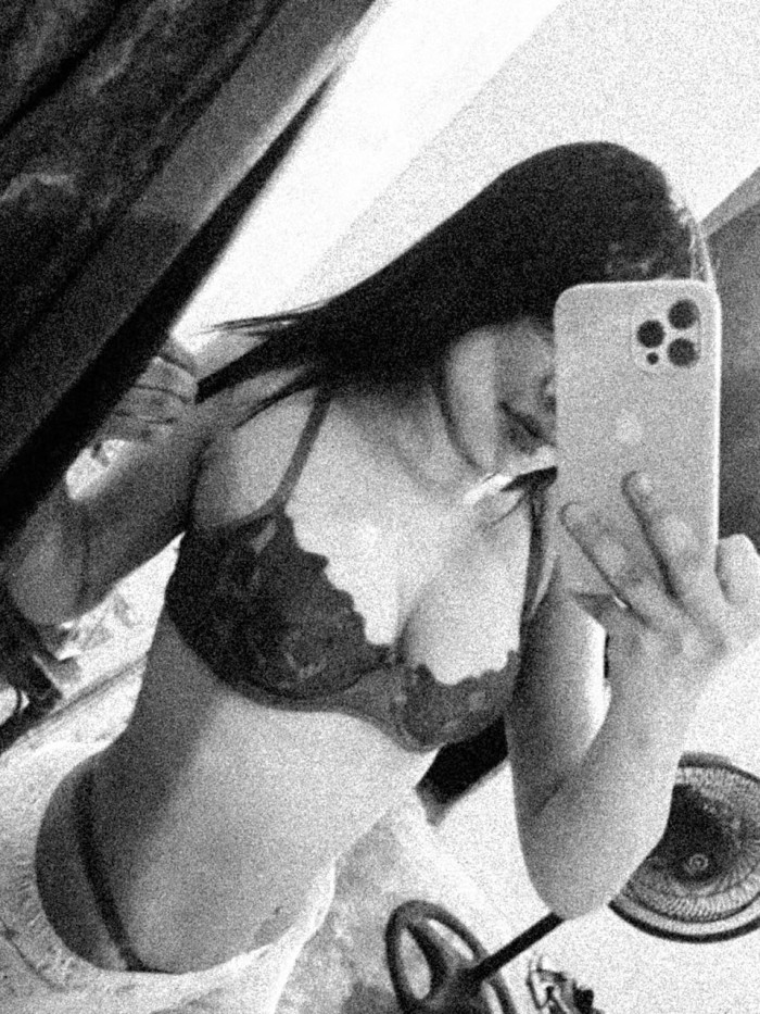 JOVENCITA Y FIESTERA 24H DISPONIBLE