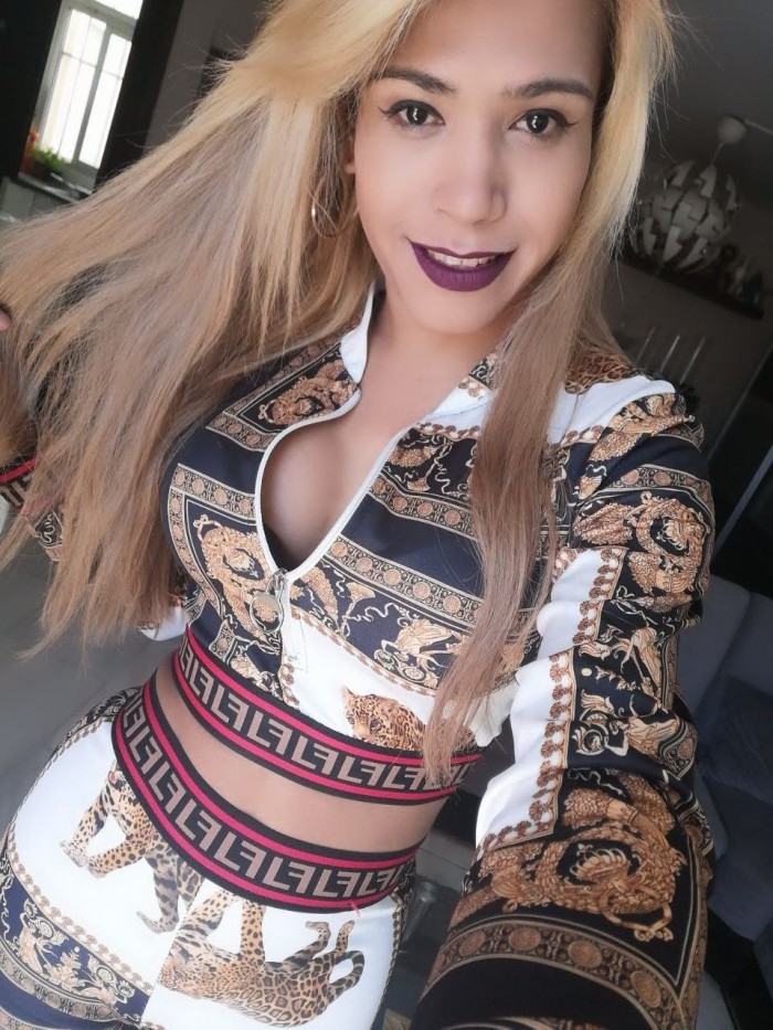 LA MAS TRAVIESA Y FEMENINA , FIESTERA 24H