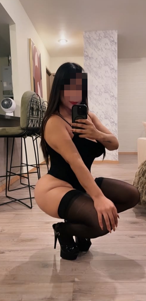 SQUIRTING MASAJE LLUVIA DORADA BESUCONA WHATSAPP
