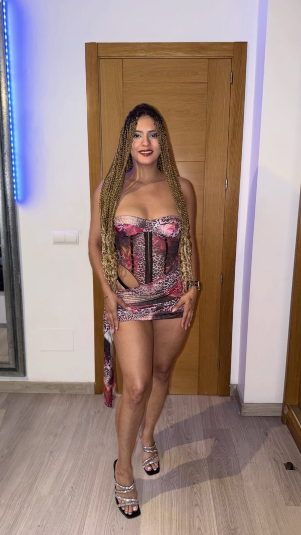 Lorena  JOVEN DISPONIBLE 24 HORAS Ibiza