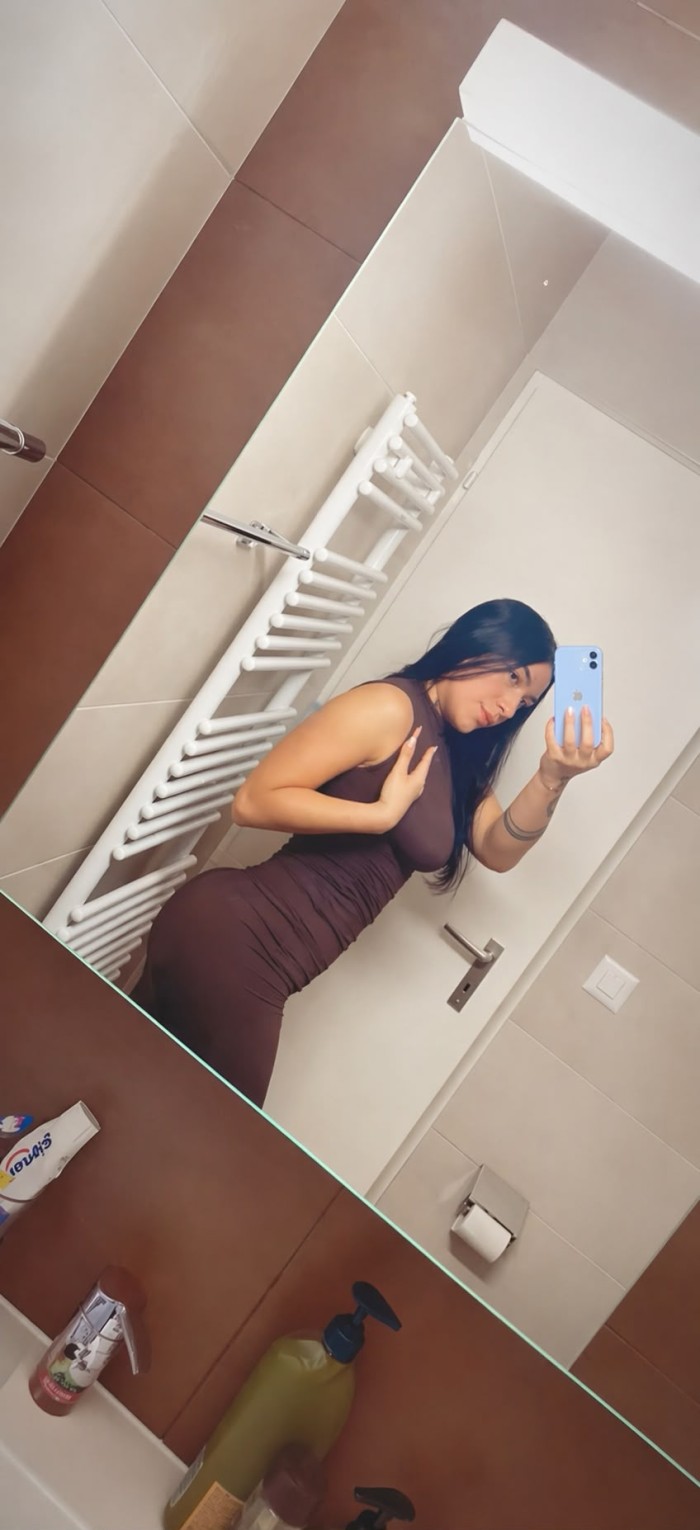 ARDIENTE EXOTICA CACHONDA DESEOSA DE SEXO