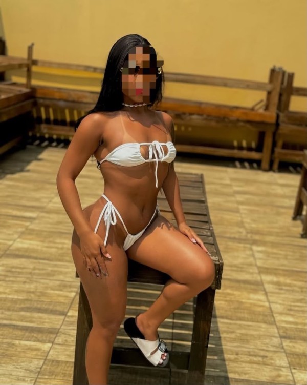 Valentina Morena curvy con culo grande en Toledo poligono
