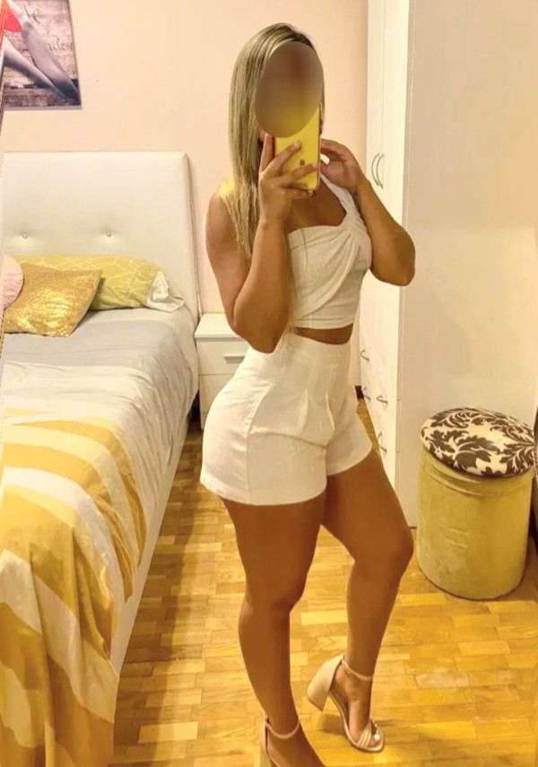 Laura Lujuria nueva!🩷🩷🩷