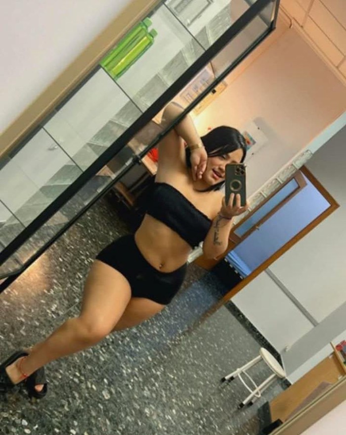EN GANDIA COLOMBIANA ME COMERAS A TOPE