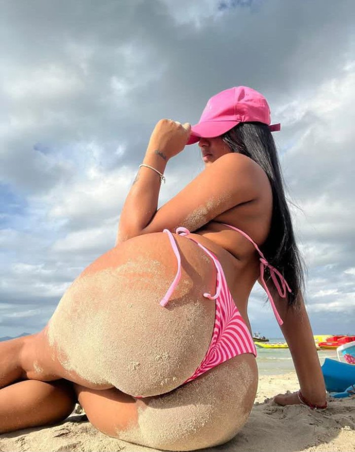 EN GANDIA COLOMBIANA ME COMERAS A TOPE