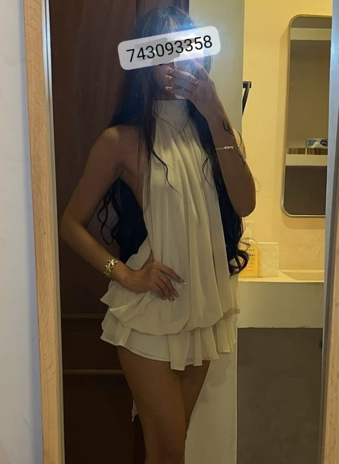 COLOMBIANA CON CLASE Y ELEGANCIA EN VILLARROBLEDO