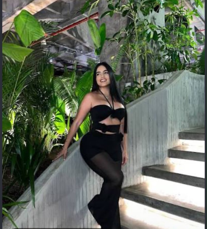 LATINA JOVEN POLVO 25€ TODO RICO RICO