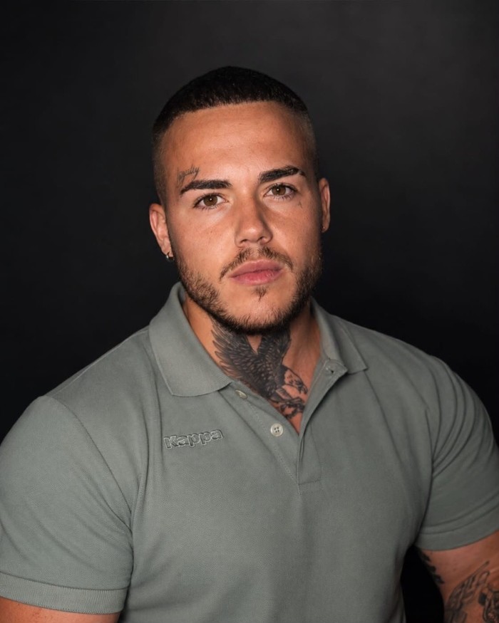 CHICO TRANS CACHONDO CON GANAS DE FOLLAR A TOPE