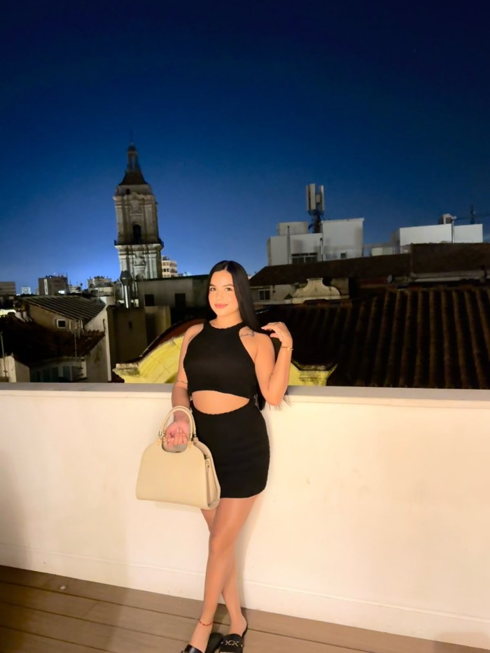 SEXO ARDIENTE FIESTERA MI CUERPO ARDE POR PLACER