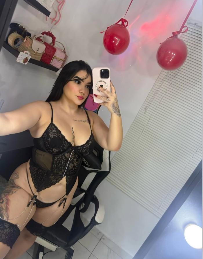 DELICIOSA CULONA FIESTERA CON GANAS DE FOLLAR RICO