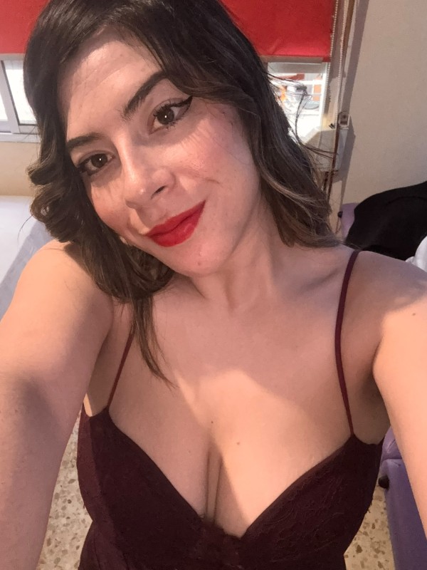 Hermosa española 21 años un pibon