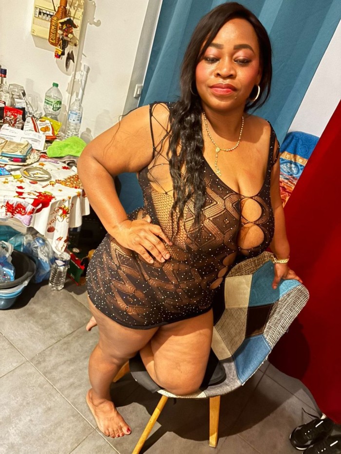 CALIENTES, FIESTERAS,COLOMBIANAS 24H EN CEUTÍ