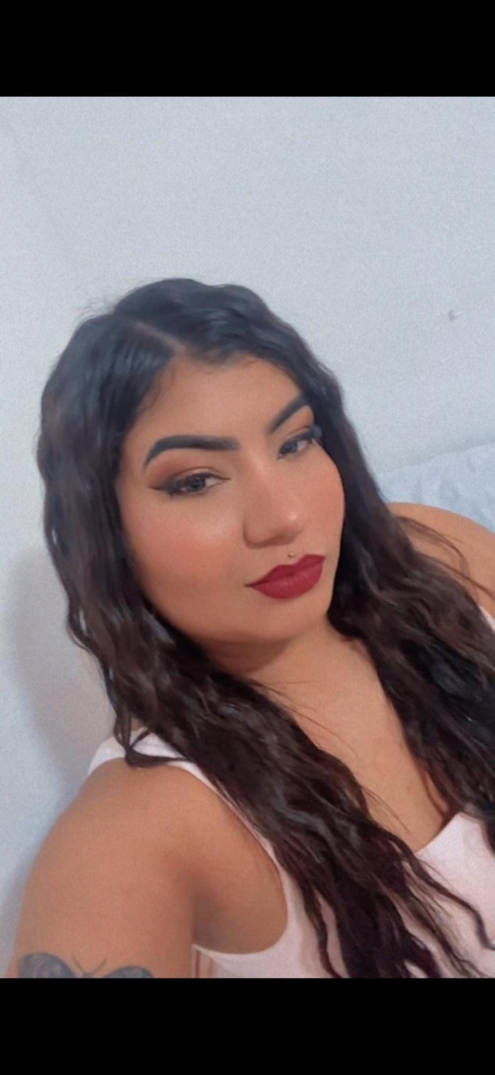Jovencita experta sacando leche con mi chocho /PUE
