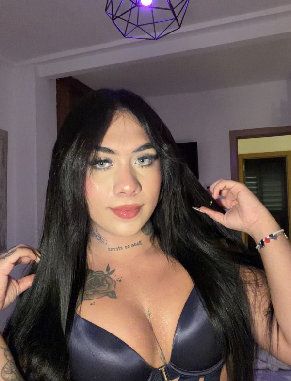 Shanel chica trans extrovertida y muy coqueta