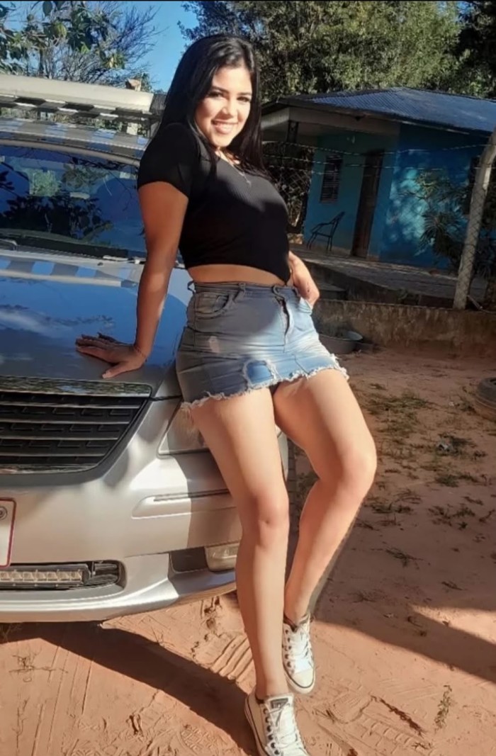 Morena guapisima cachonda por Ibiza