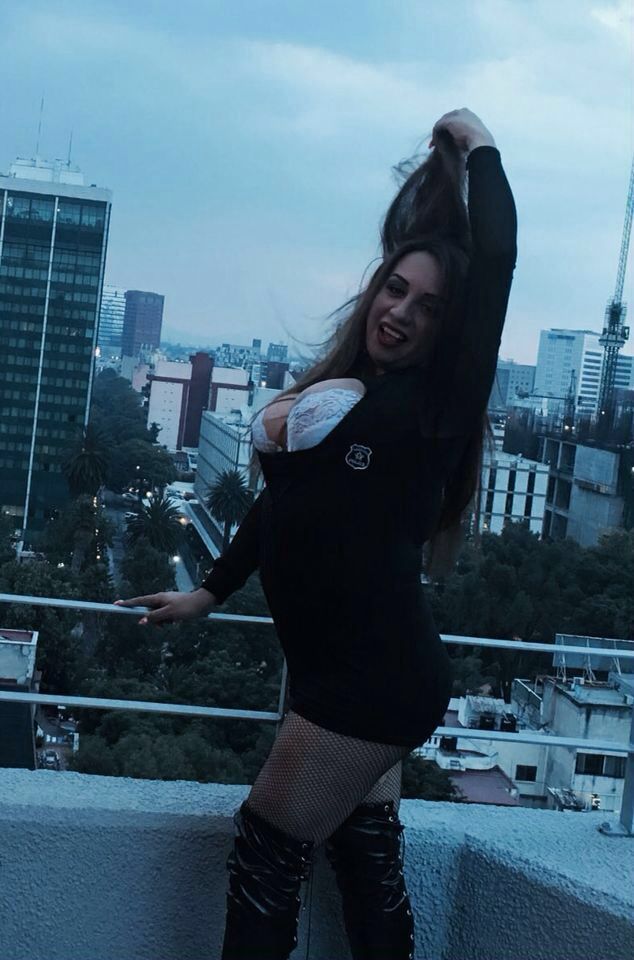 TU DIOSA AMA