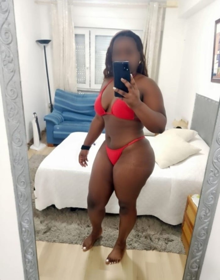 CULONA CACHONDA CON GANAS DE FIESTA Y SEXO INTENSO