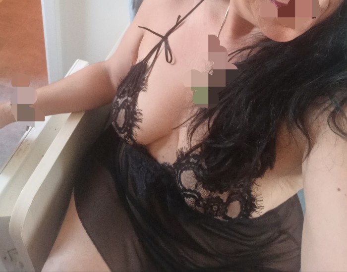 MANUELA ESPAÑOLA ANDALUZA, MASAJES!!!! TB SALIDAS