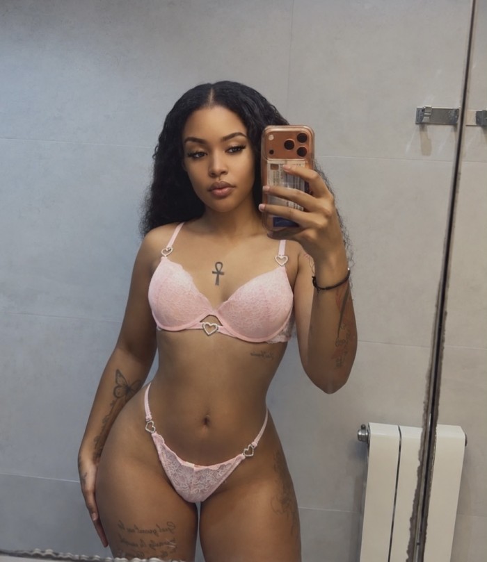 Luna Venezolana jovencita