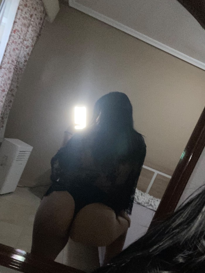PRECIOSA JOVENCITA COLOMBIANA NOVEDAD 24H