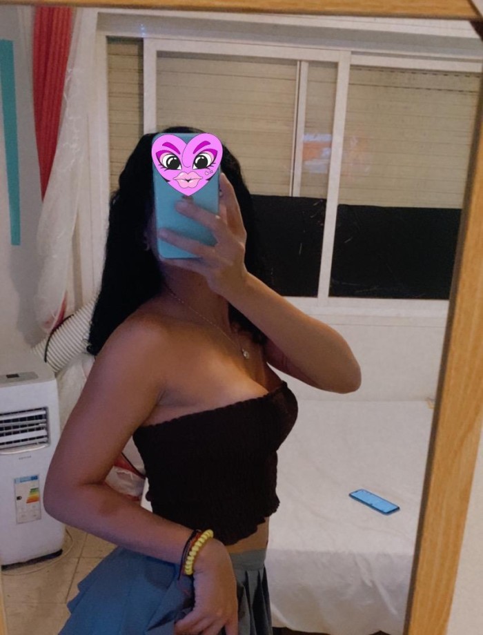 SOY NICOLE, VENEZOLANA DISCRETA Y ARDIENTE