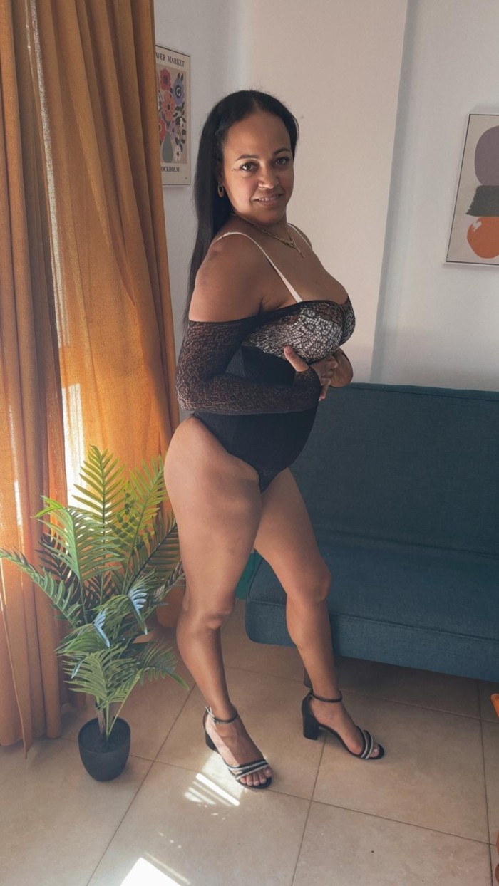Mamadas insuperable ardiente fiestera nueva Conil