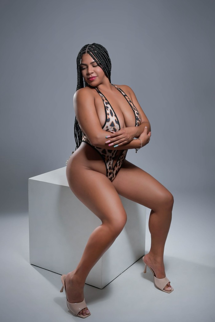 ARDIENTE SENSUAL APASIONADA DESEOSA DE SEXO