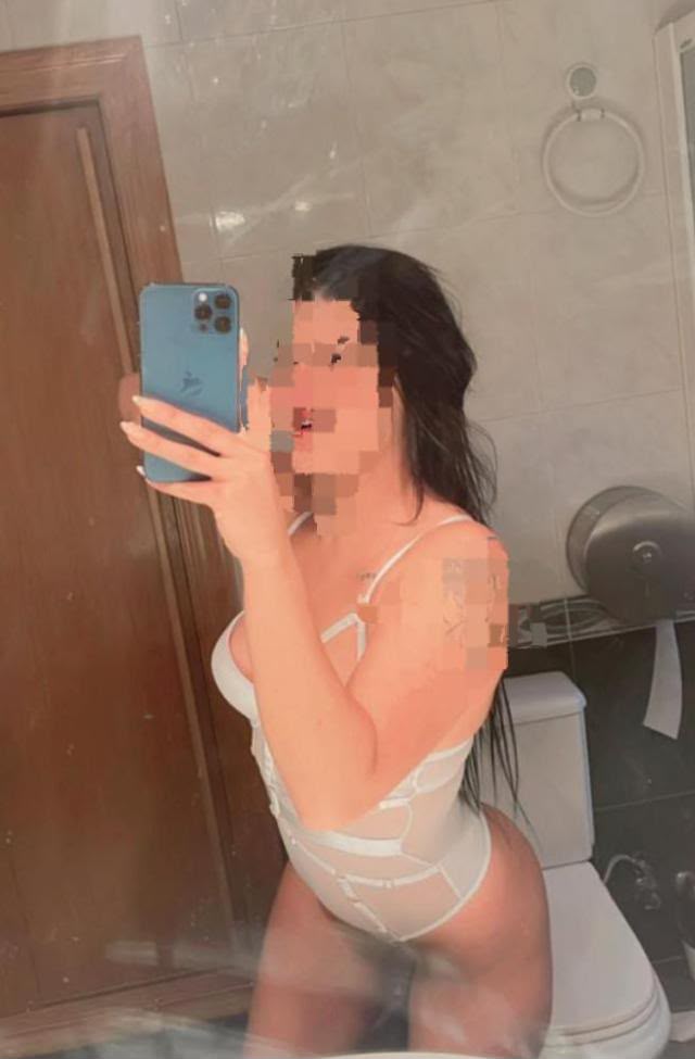 AMIGUITAS  ARDIENTES DESEOSAS Y CACHONDAS SIN LIMITES